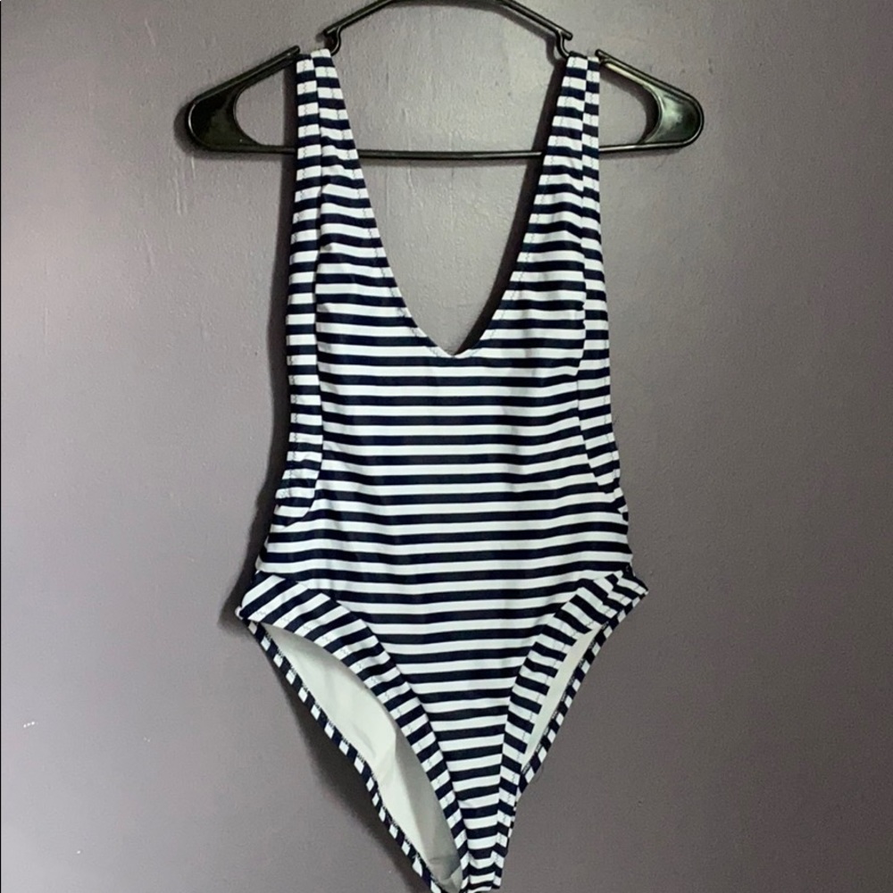 Missguided One-piece Swimsuit size 6